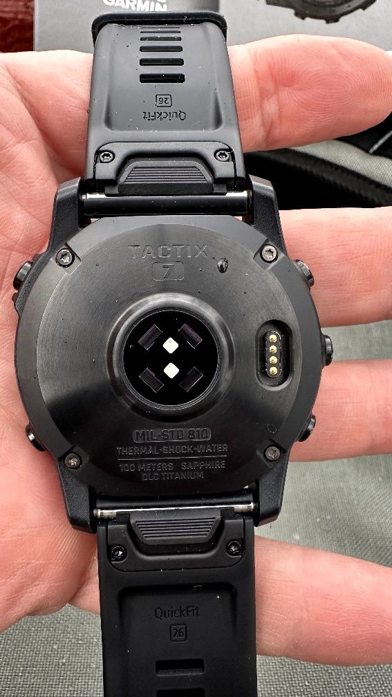 Garmin Tactix 7 pro sapphire solar titanium