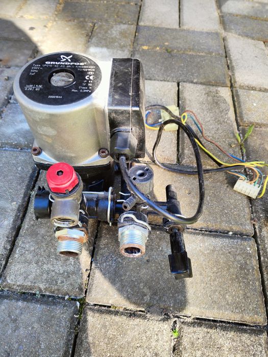 Pompa Grundfos UP015-40