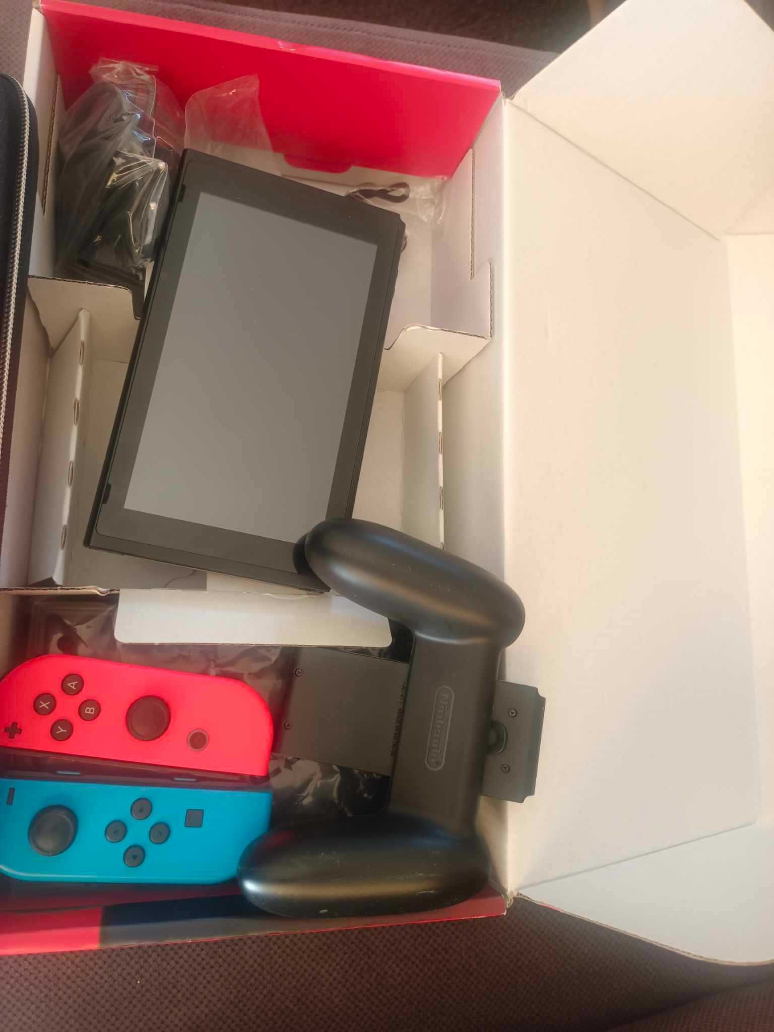 Nintendo Switch i RingFit Adventure (komplet)