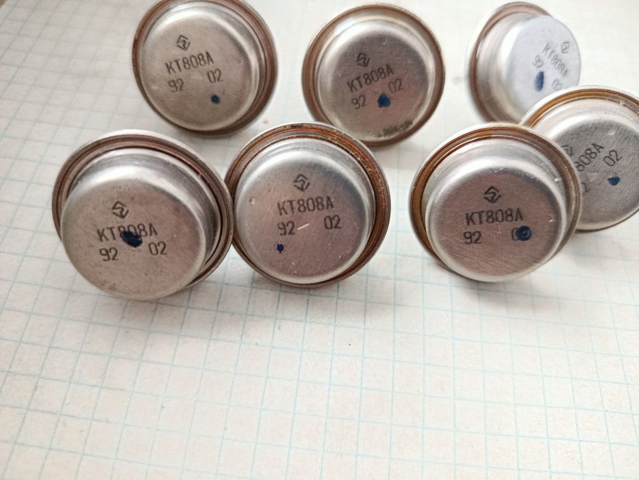 Продам транзисторы КТ808А, новые