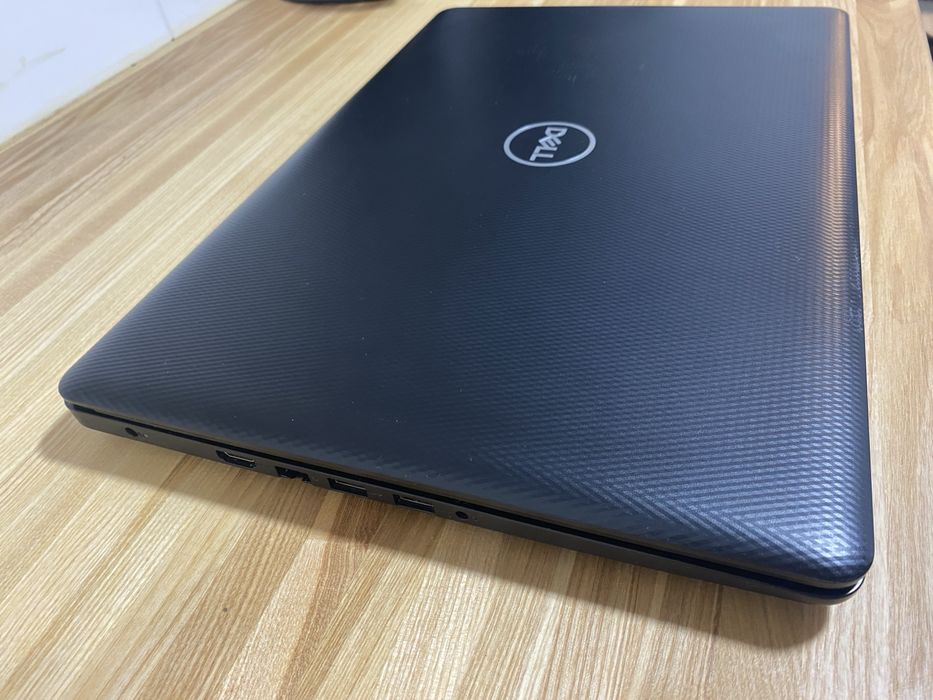 Dell Inspiron 3793 | i7-1065G7 | Iris Plus | 16 gb | NVMe 512 gb | FHD