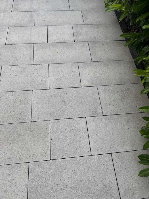 Bruk-Bet Novator Piano kostka brukowa 8 cm granodioryt jasny