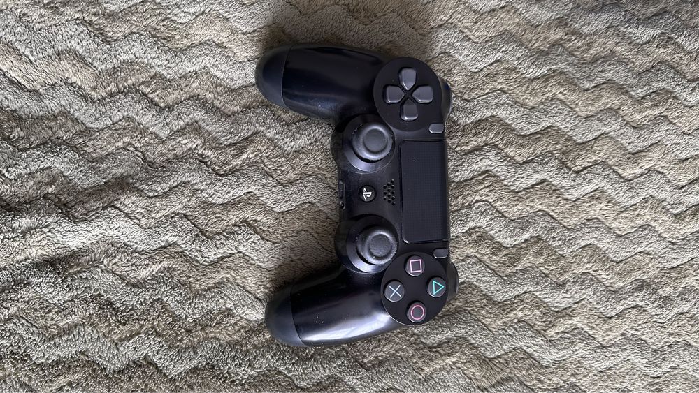 Консоль Sony Playstation 4 pro CUH-72XX 1TB Black Б/У