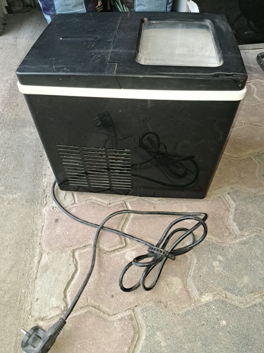 Kostkarka do lodu Silver Crest