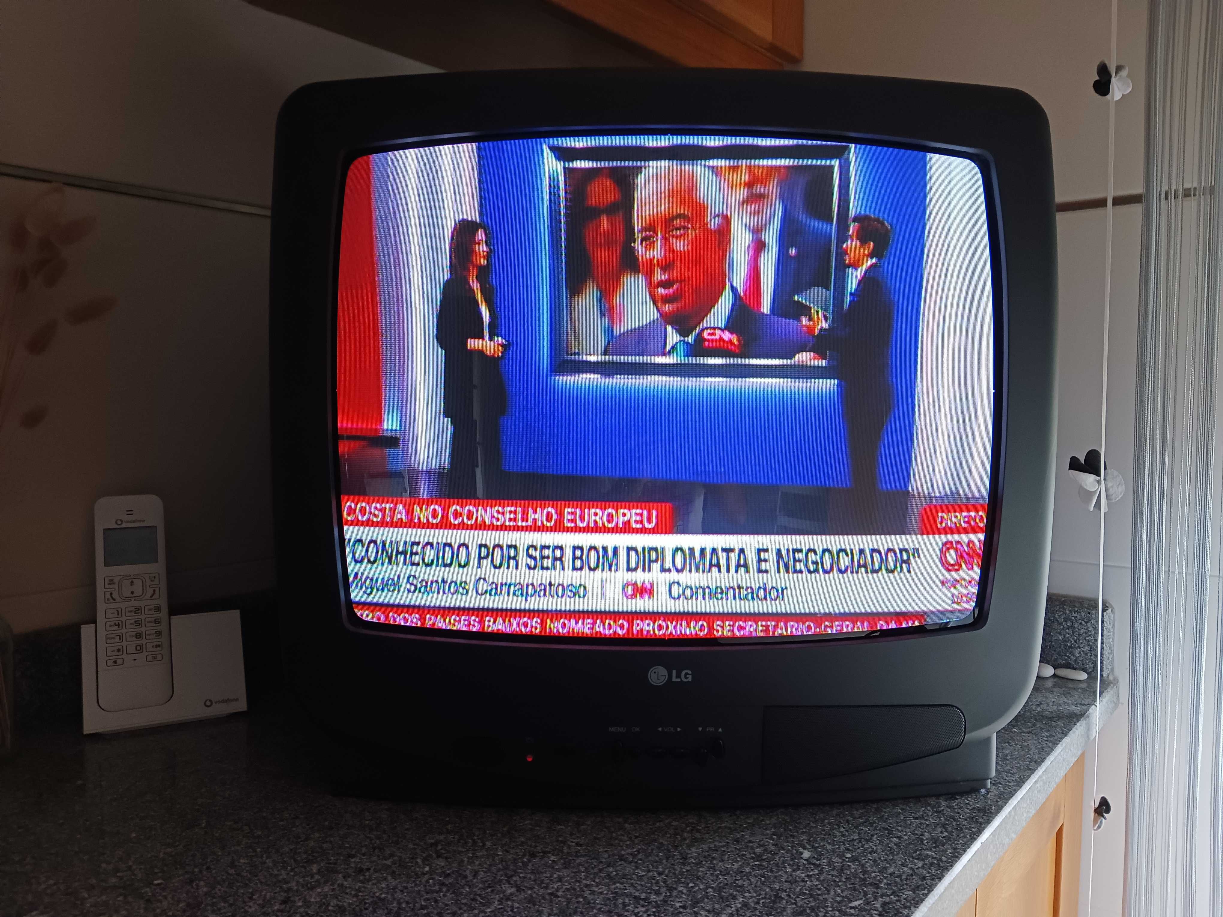 TV  LG  21'' com comando original