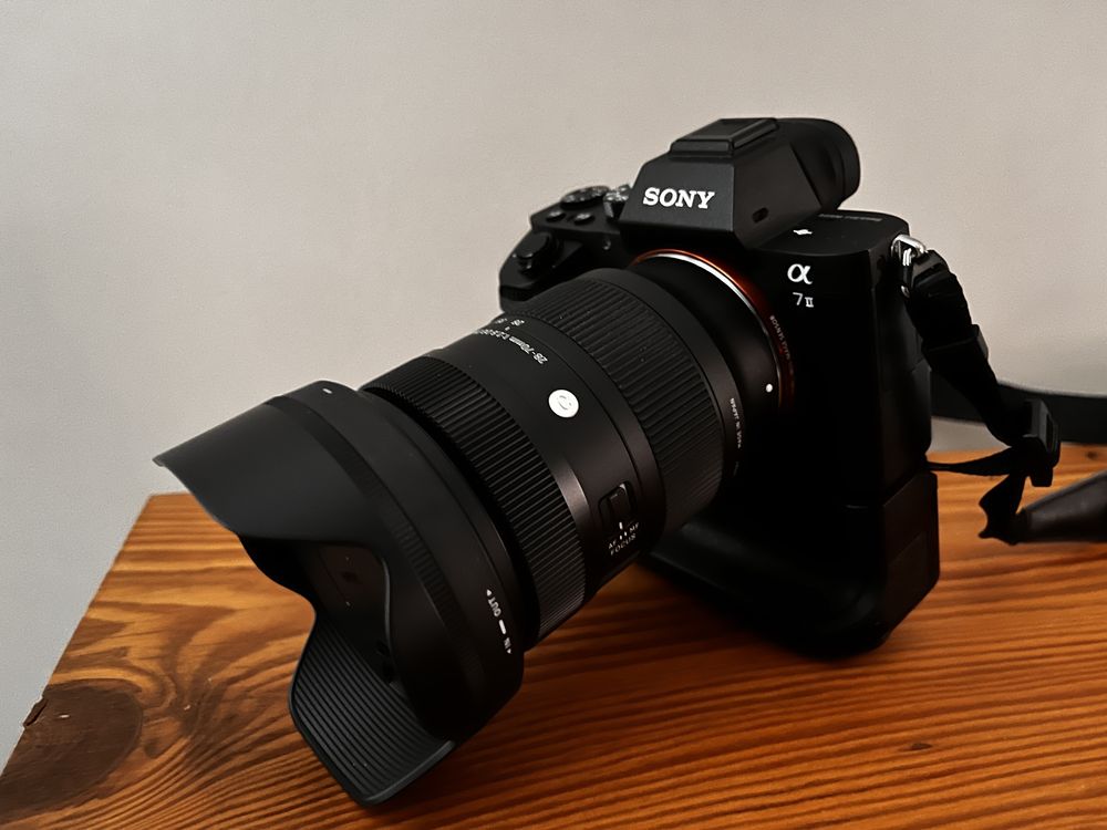 Sony A7 II z gripem