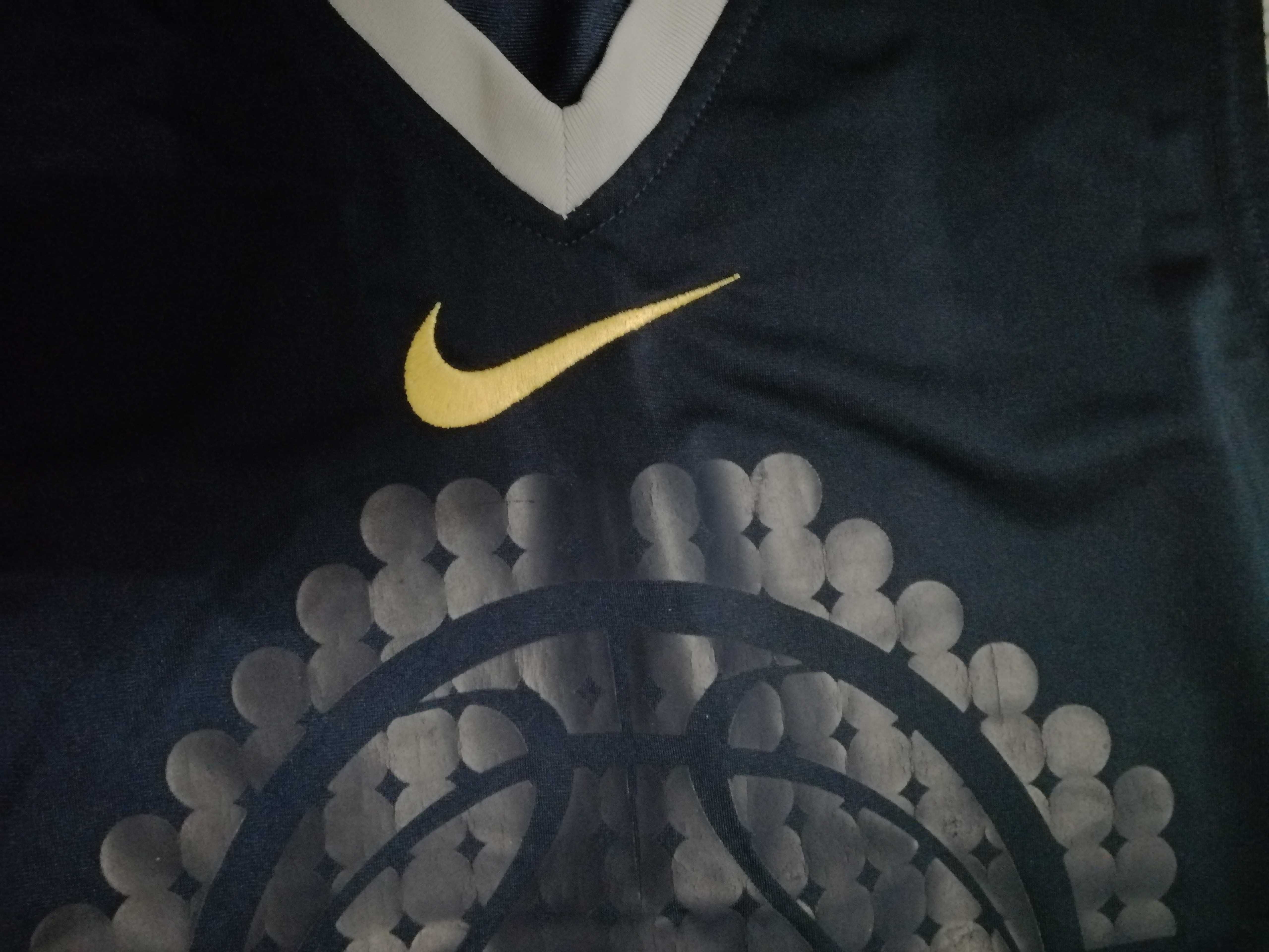 Nike, ideał koszulka, sportowa M, praktycznie nienoszona,