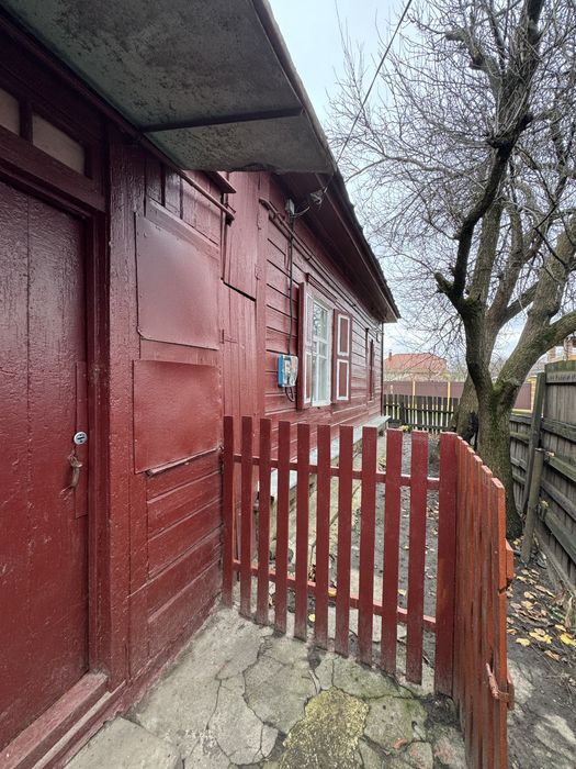 Оренда половини будинку біля центру