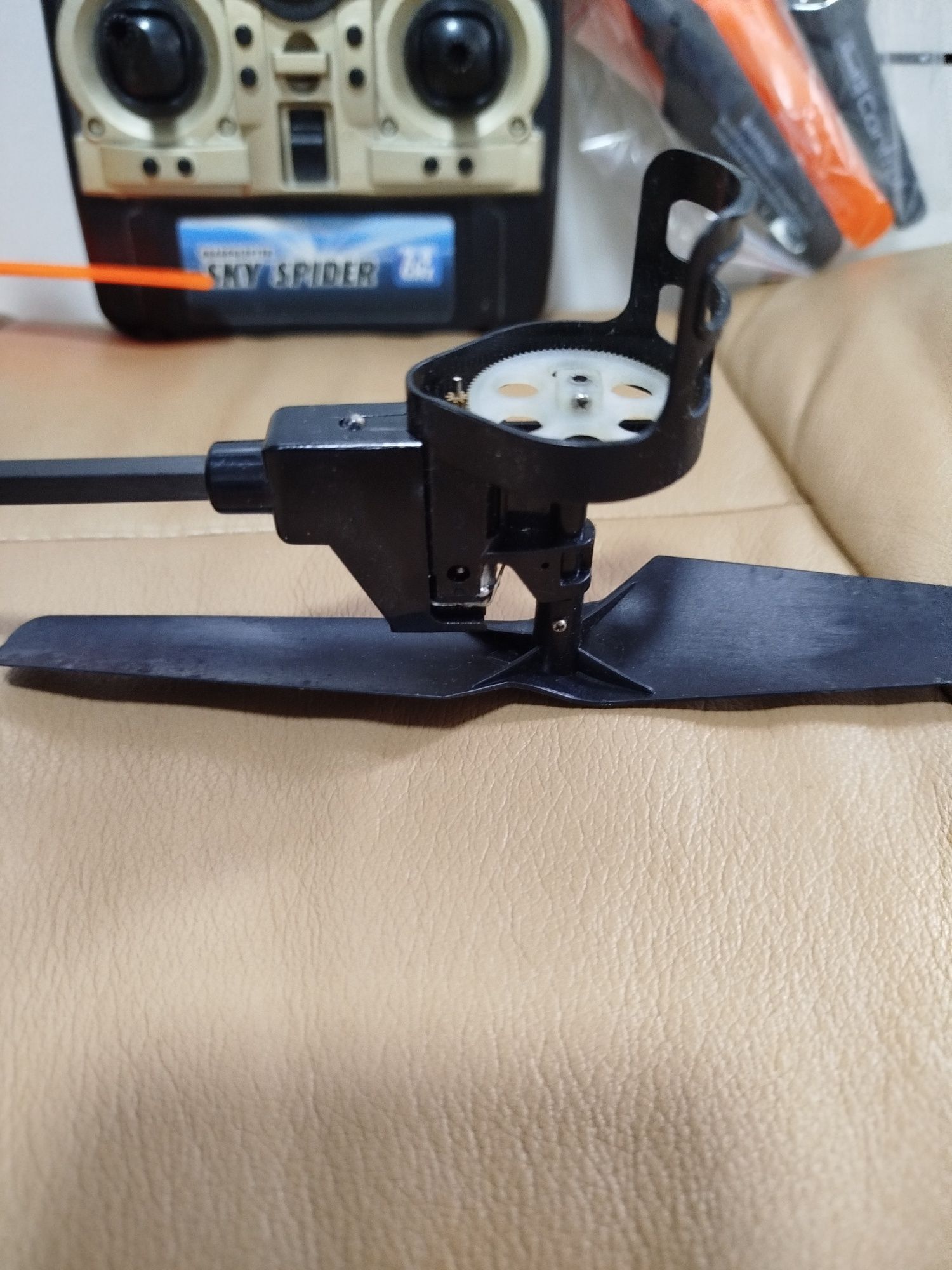 Квадрокоптер Revell Sky Spider (на запчастини або під відновлення)