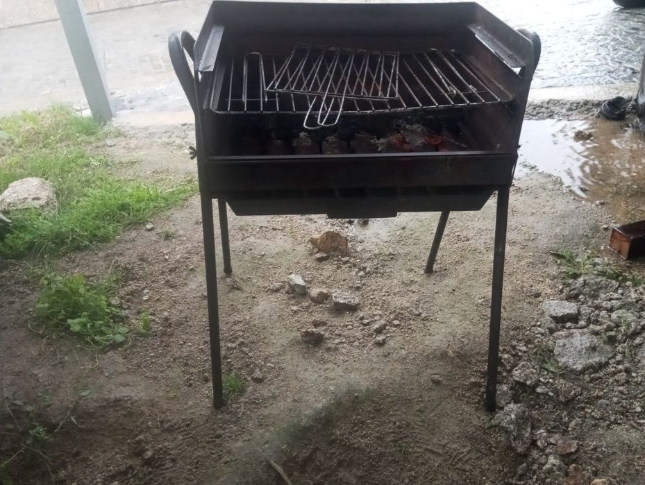 Assador como novo