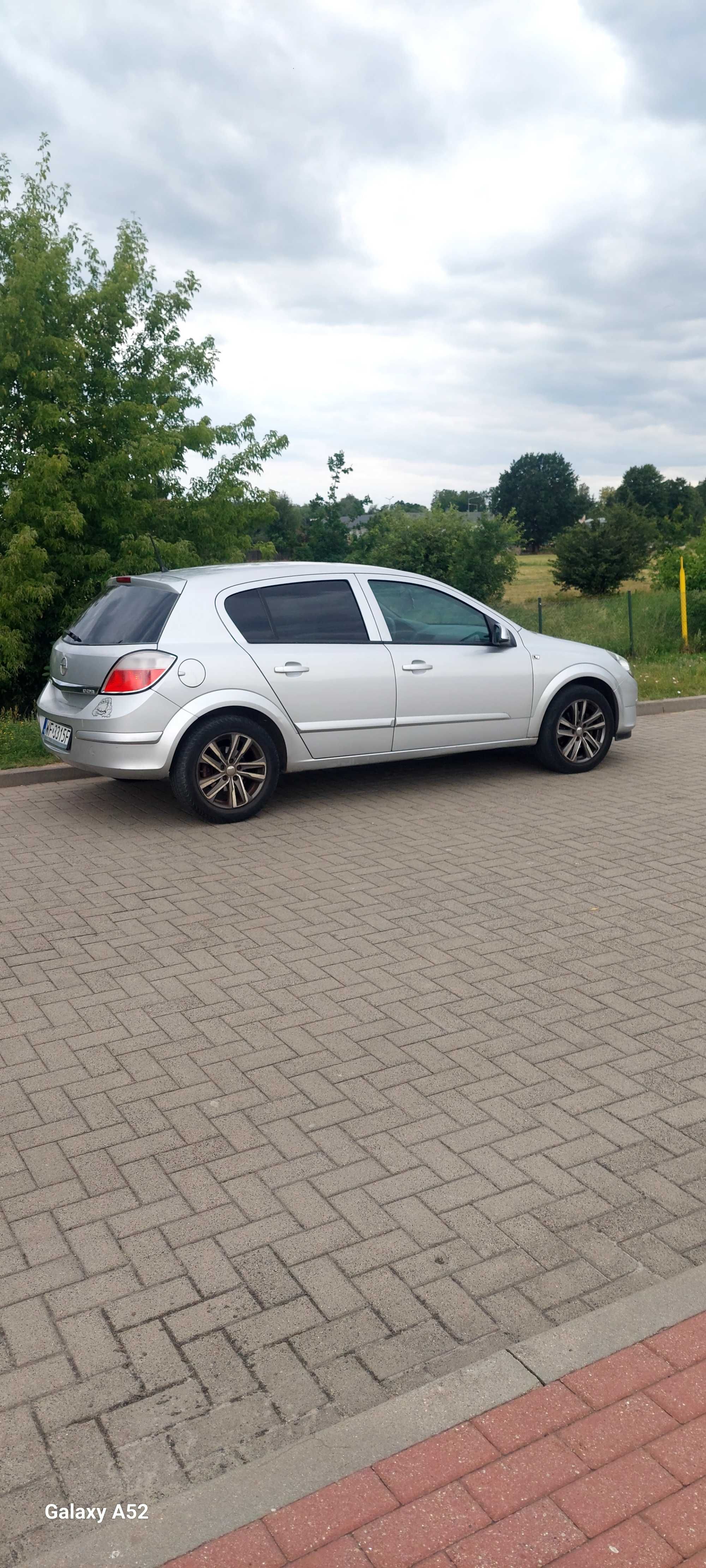 Opel Astra h 1.7 cdti
