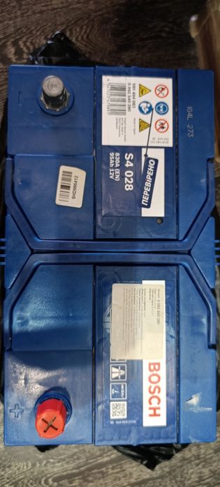 Акумулятор BOSCH S4 028 в гарному стані.