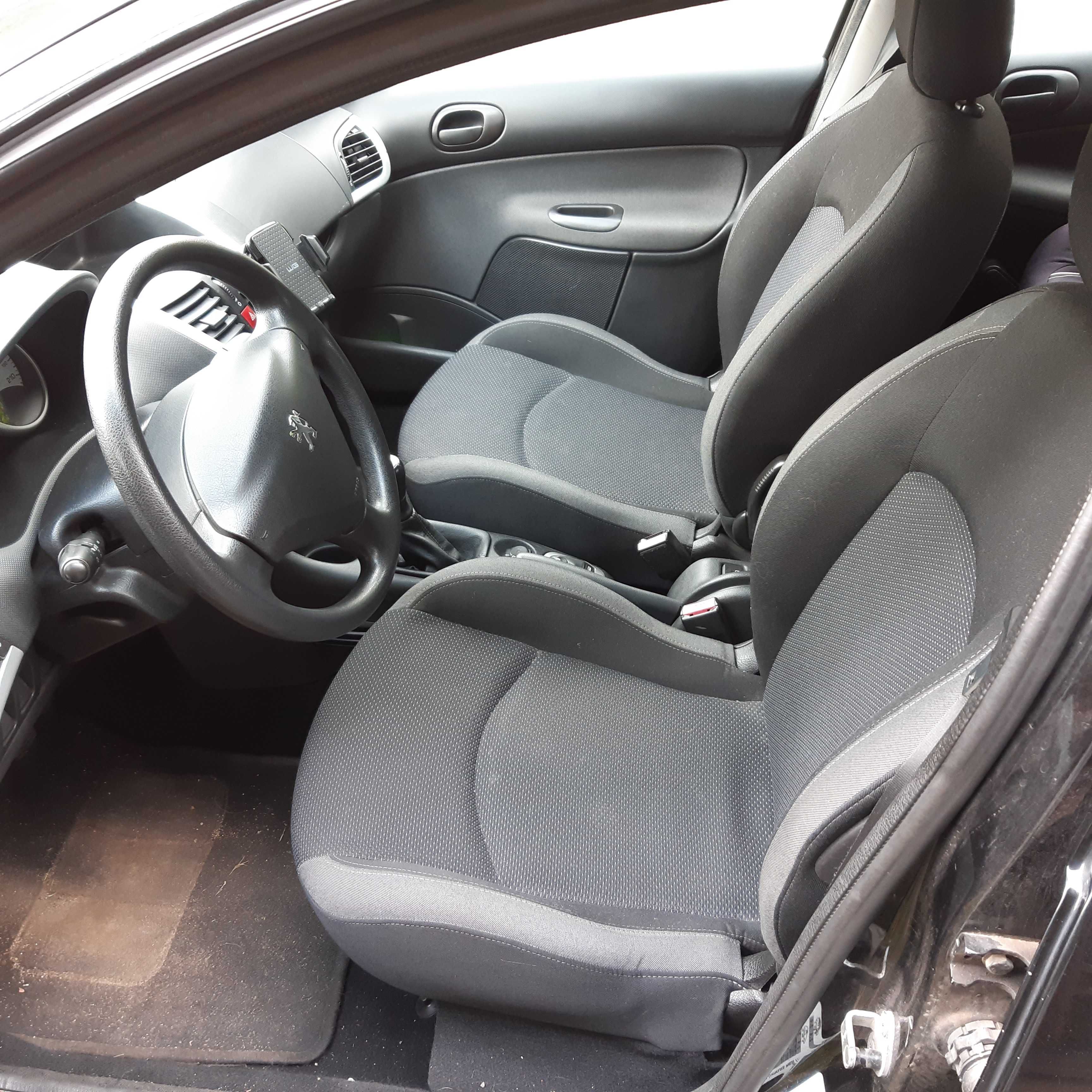 Peugeot 206+ Plus 5drzwi 1.4i Klima zadbany do jazdy niski przebieg