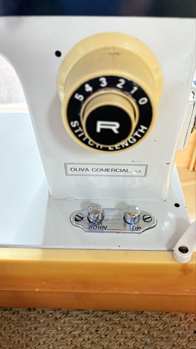 Maquina costura Oliva