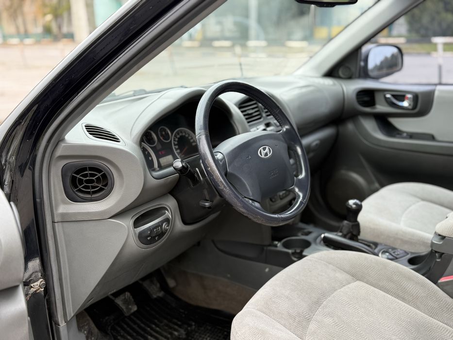 Hyudai Santa Fe в гарному стані