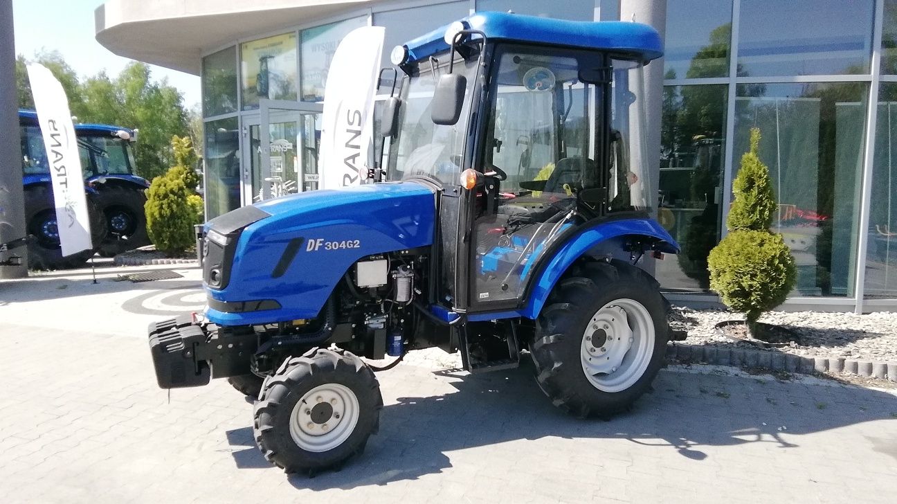 Ciągnik rolniczy/komunalny z kabiną DF304G2 , 25 kM, 4x4, 8/8 rewers