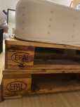 Cama de paletes com colchão