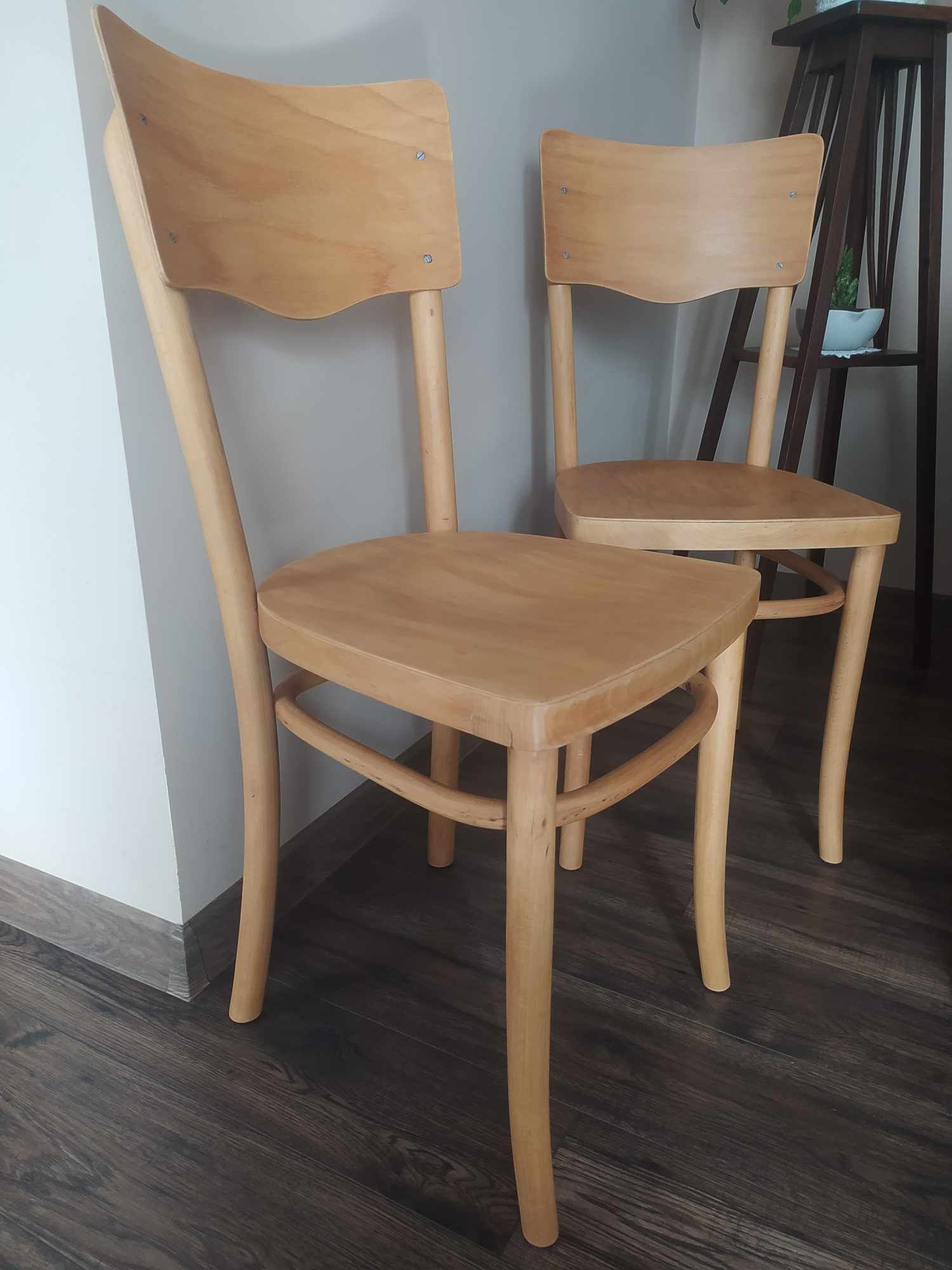 Krzesła drewniane Prl