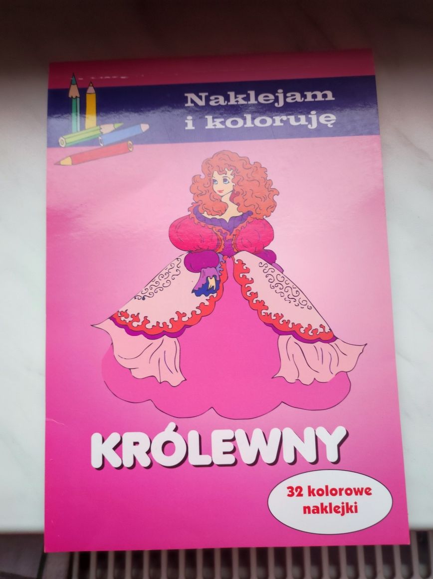 Kolorowanka z naklejkami królewny