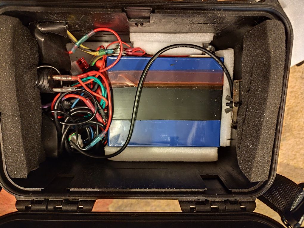 Echosonda Garmin Striker plus 7 SV z akumulatorem zestaw