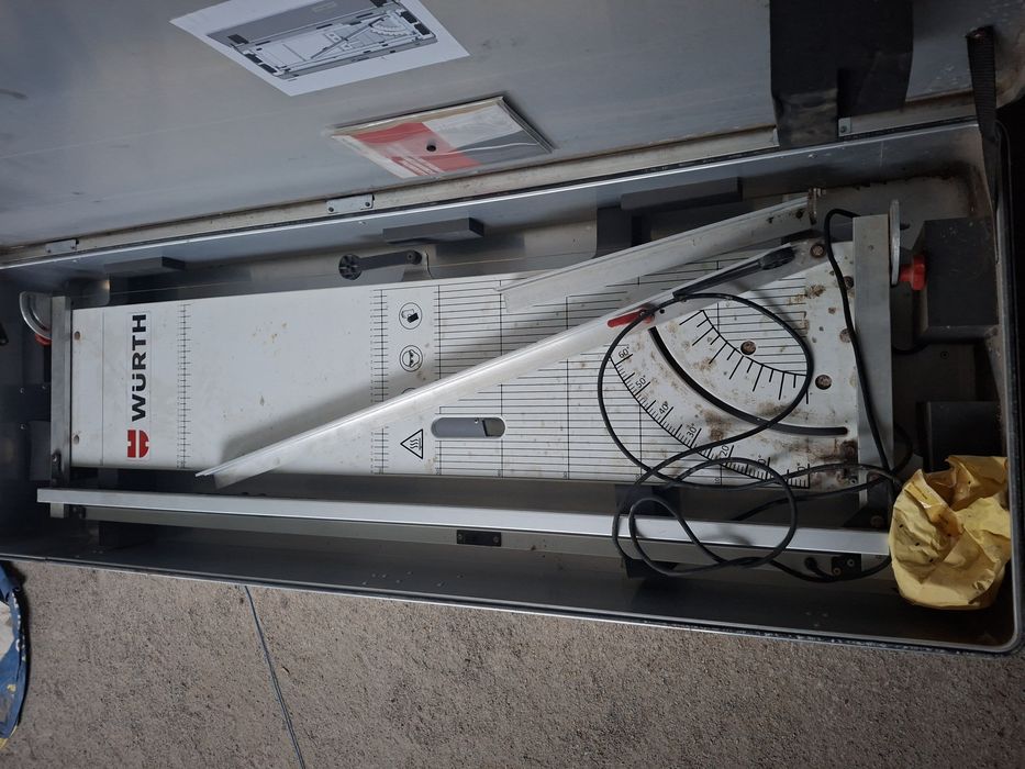 Máquina de cortar esferovite em alumínio