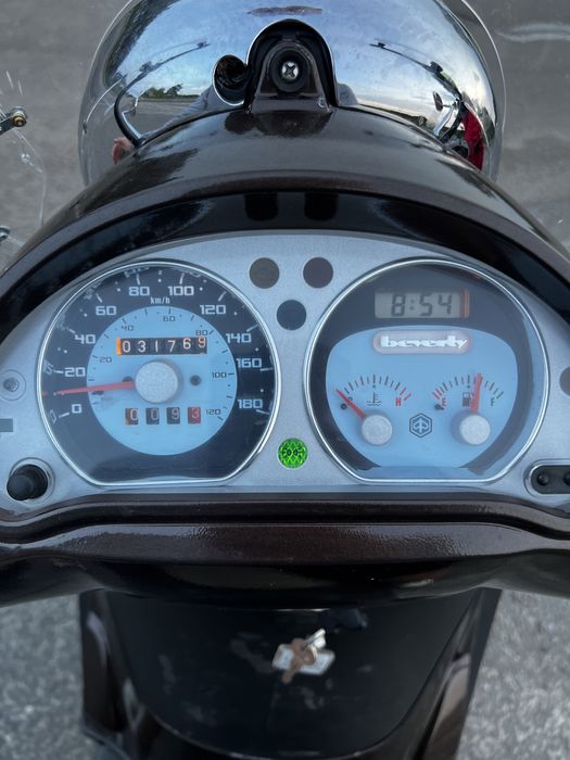Максіскутер Piaggio beverly 500