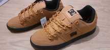 Buty męskie nowe DC
Sneakersy Pure Wnt ADYS300151 Brązowy