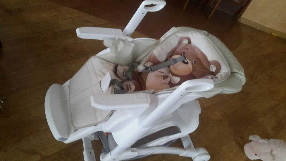 Стільчик-крісло для годування CAM Campione, Італія