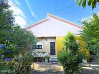 Moradia T3 com Jardim, Garagem e Anexo em Vila Nova da Barquinha