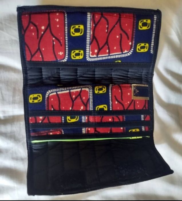 Carteira de pano como nova