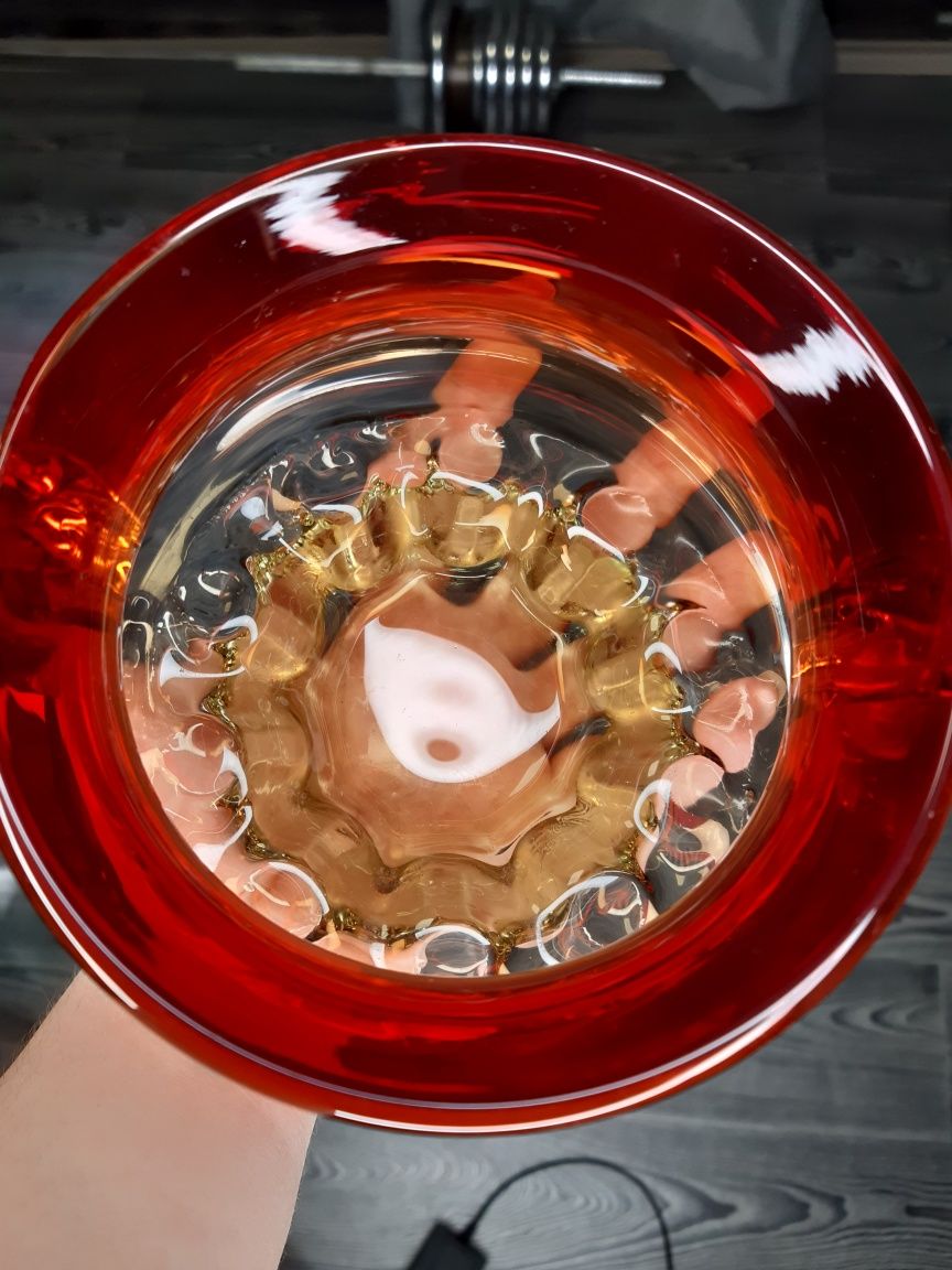Советская ваза конфетница гутное стекло / красный градиент