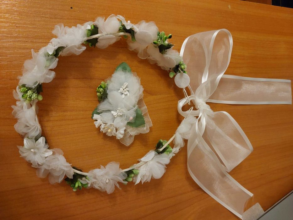 Wianek na komunie regulowany