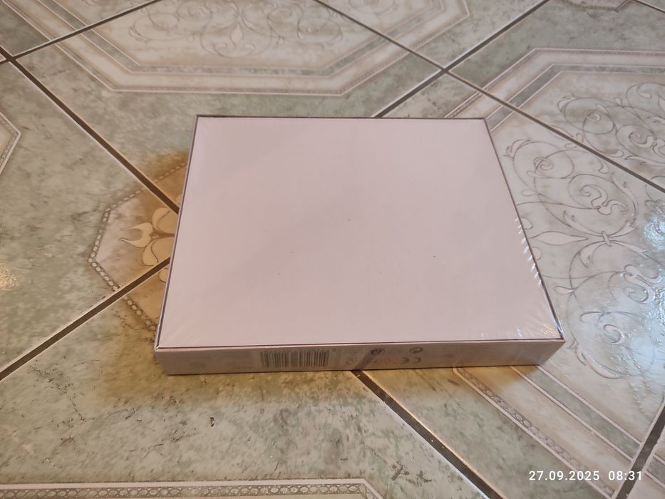 Nowy zestaw puzzle 1000 elementów Dzieci bawiące się w oceanie