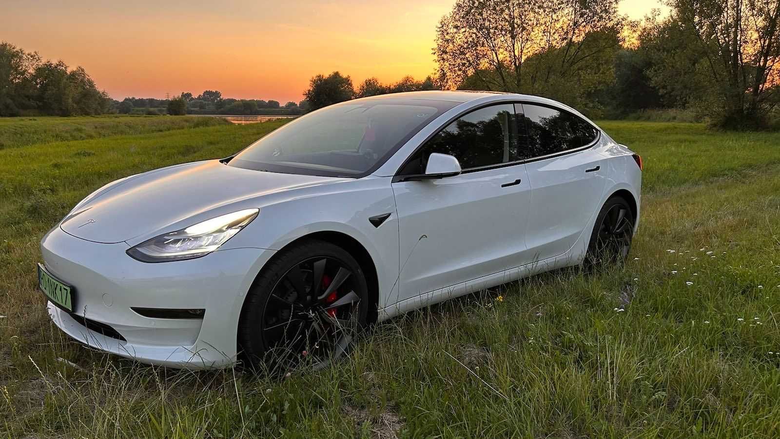 Tesla wynajem, auto do ślubu, Tesla 3 Performance