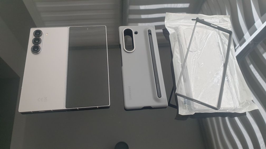 Samsung Z Fold 6 12/256GB Silver Shadow 2 sim