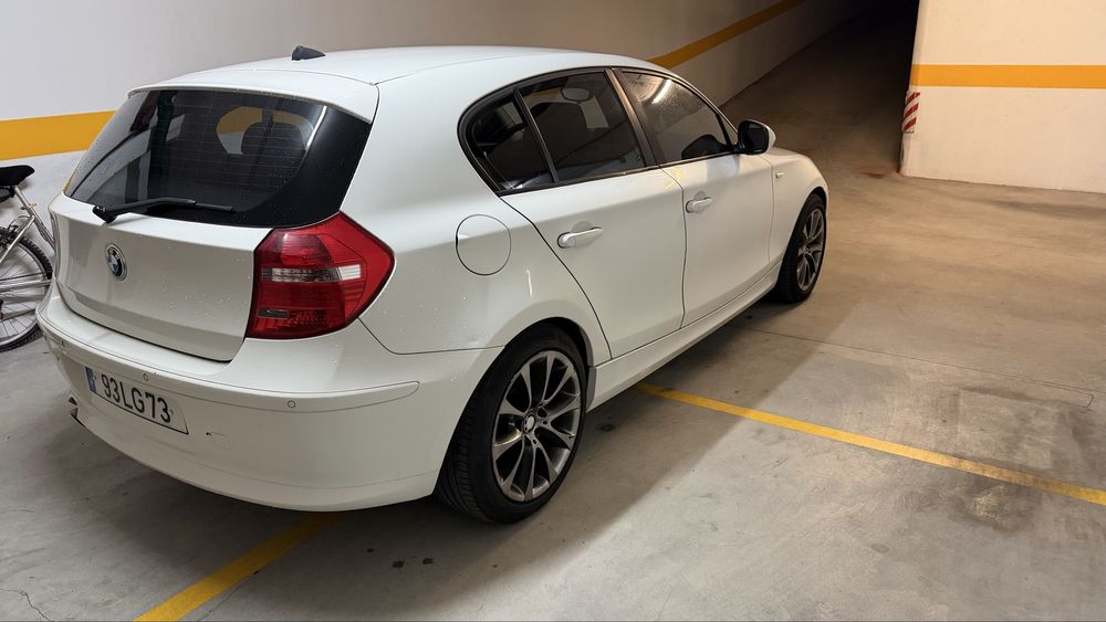 BMW 118d - Impecável