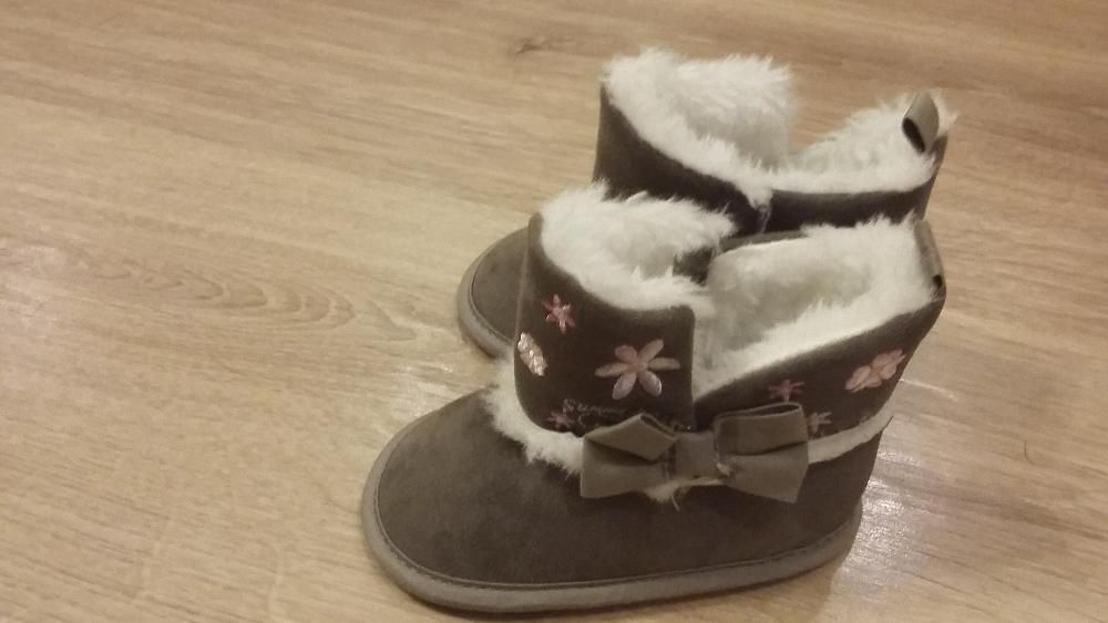 Buty kozaczki niechodki rozmiar 19 NOWE