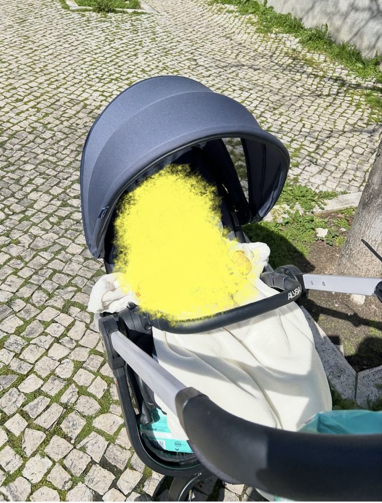 Carrinho Trio Chicco com Isofix e Alcofa