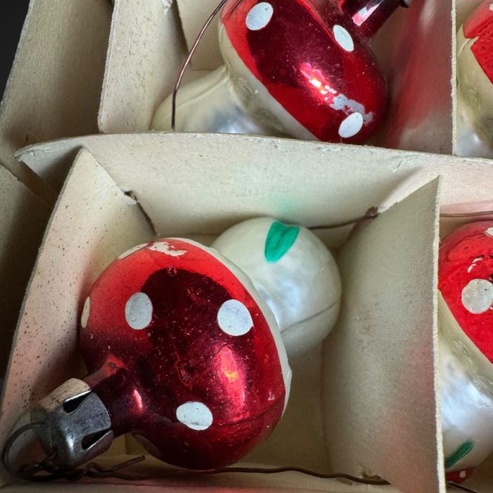 Bombki PRL Zestaw Grzybki Muchomorki ozdoba choinkowa B41/101903