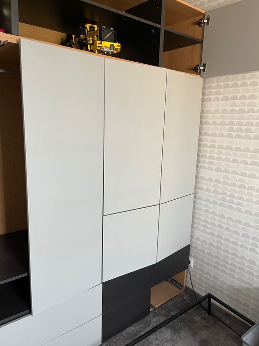 Szafa czterodrzwiowa VOX