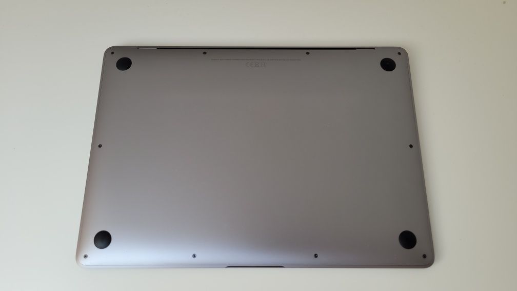 Macbook air 2020, i5  8/256gb