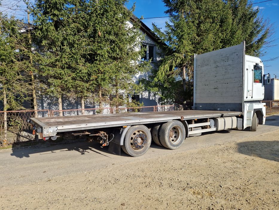 Renault magnum 6x2 440 dxi volvo pomoc drogowa najazd platforma