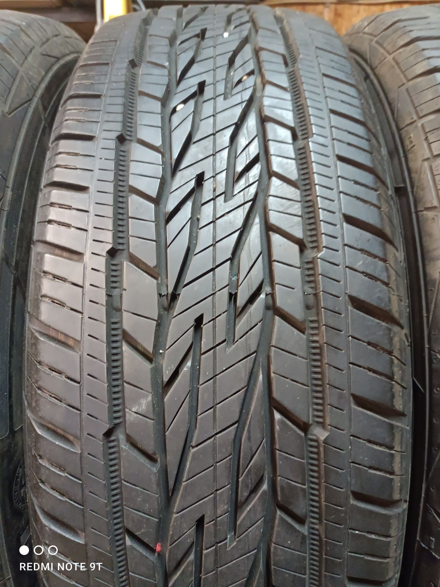 Komplet opon letnich 215/65R16 98H Continental ContiCrossContact LX2