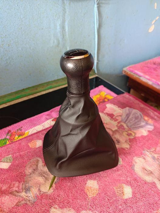 Продам ручку перемикання передач на Пассат В5, 5 ступка