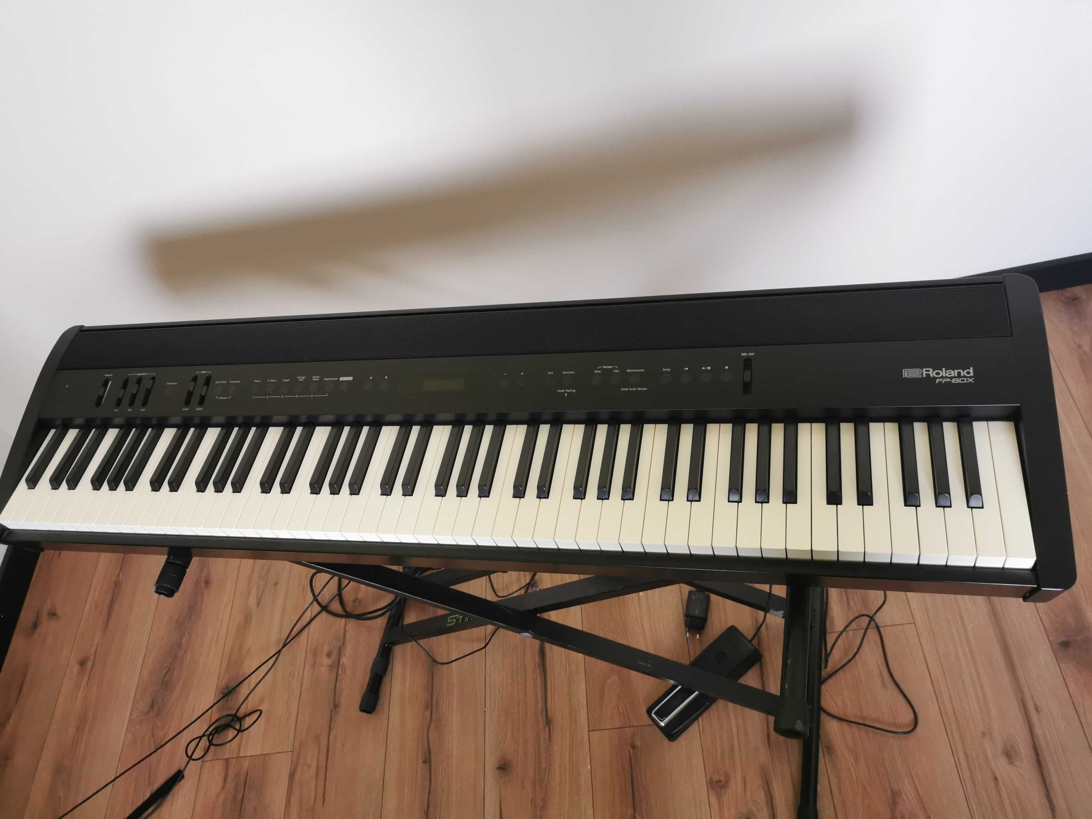 Pianino Roland fp60x