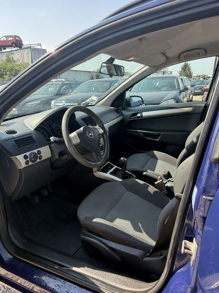 Opel Astra 1.7D/bez rdzy/2008r/zadbany/nowe Sprzęgło/klima/fajny stan