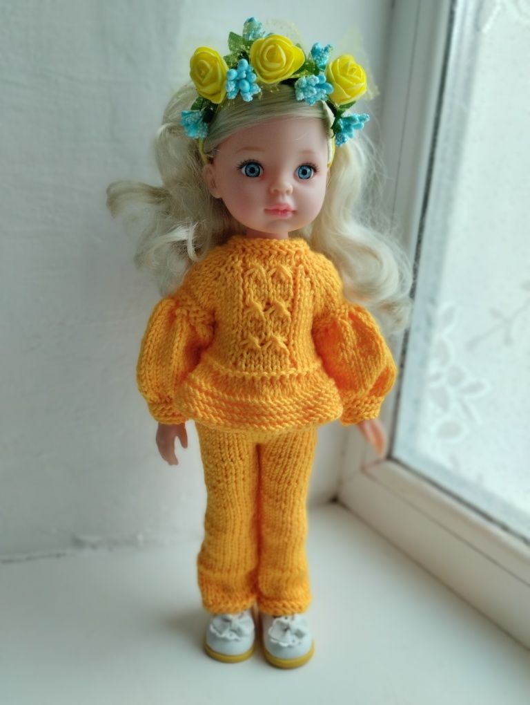 Лялька Паола Рейна , одяг.