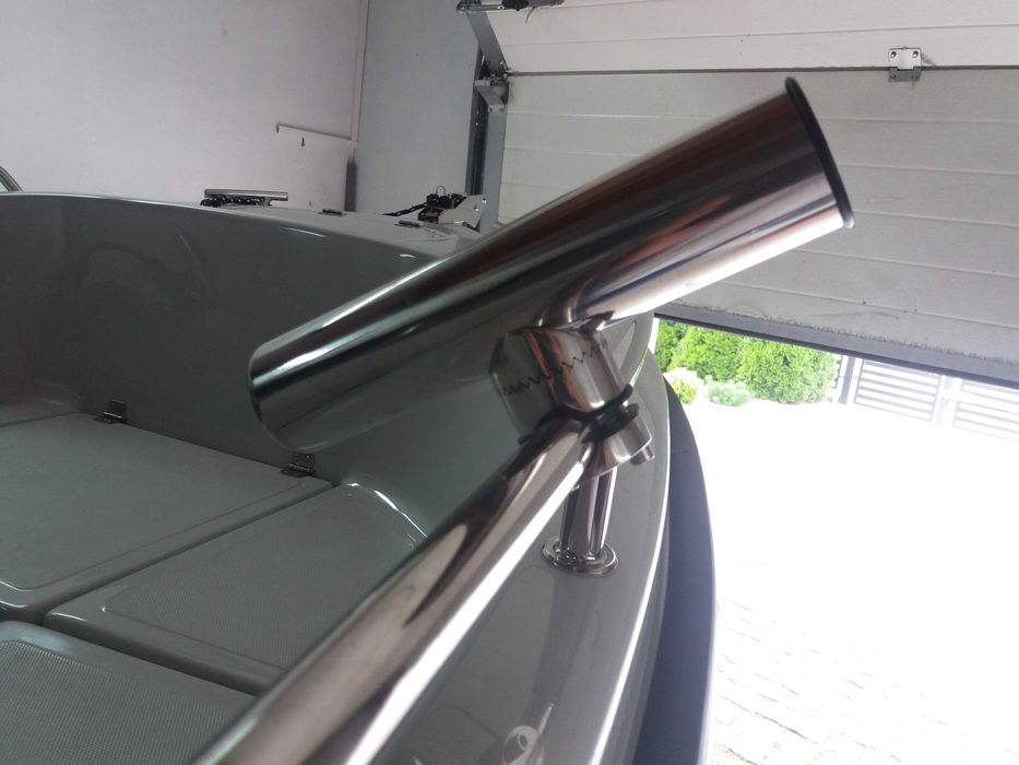 Uchwyt wedki na reling. Metalowy, solidny. Uchwyt trollingowy do w