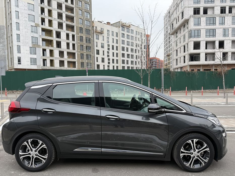 Електромобіль Opel Ampera-e 60кВт