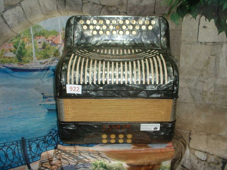 Concertina para venda N, 922